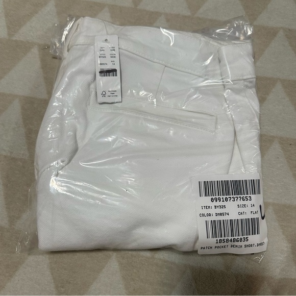 J crew Patch-pocket denim short in white - Picture 6 of 6